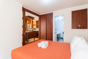 Urban Burgundy - 1BR, Metro, Wifi, TV